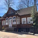 Maciejowka Historyczny Dom Goralski Przy Rowni Krupowej *